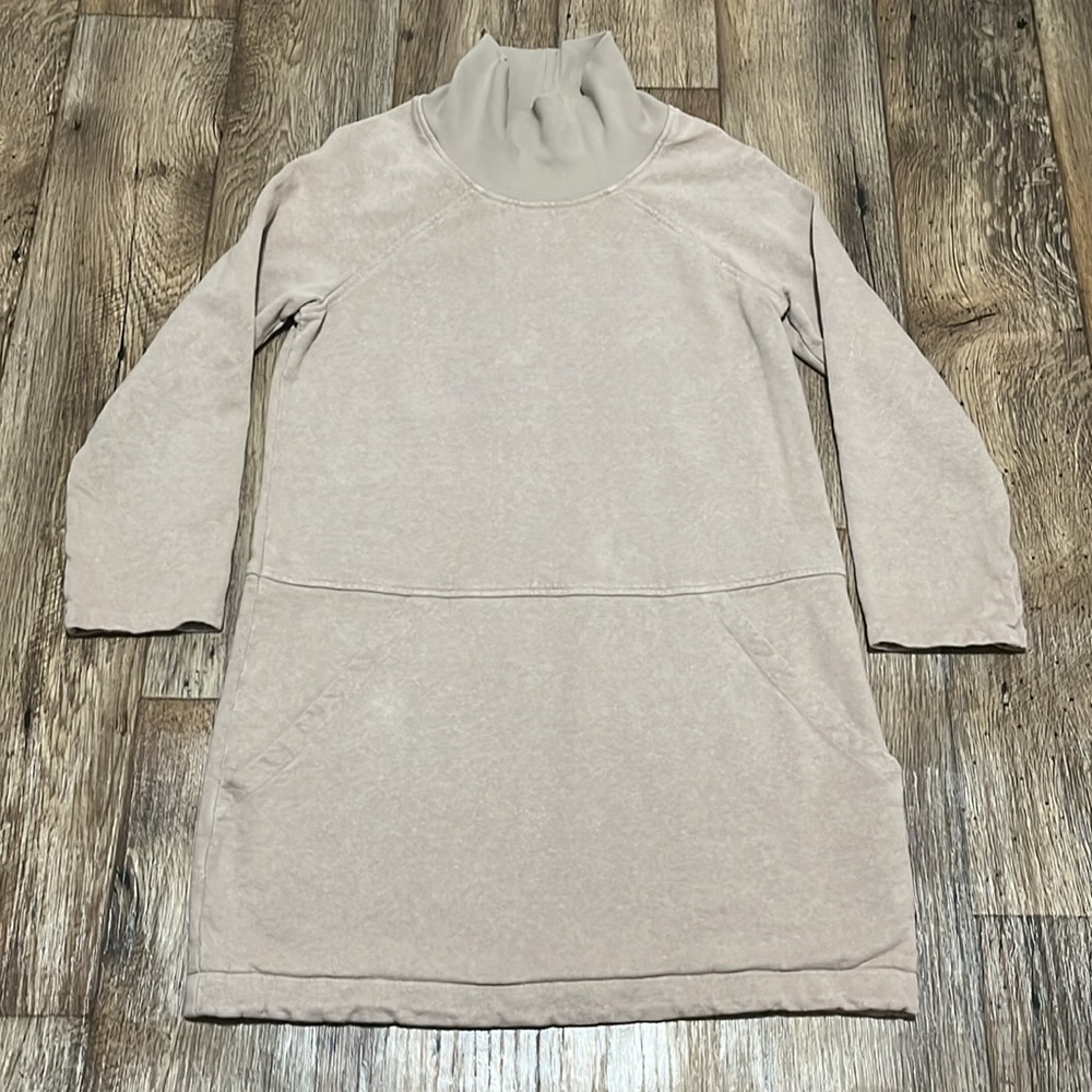 PRAIRIE UNDERGROUND TAN SWEATSHIRT DRESS Size M/L Check Measurements Pockets